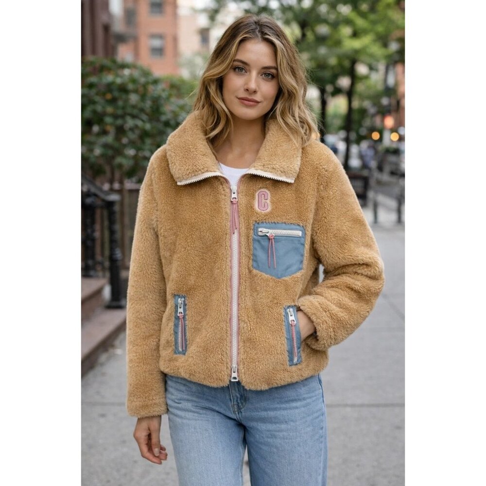 COACH Sherpa Zip-Up Jacket size XS Cream  Excellent Condition!